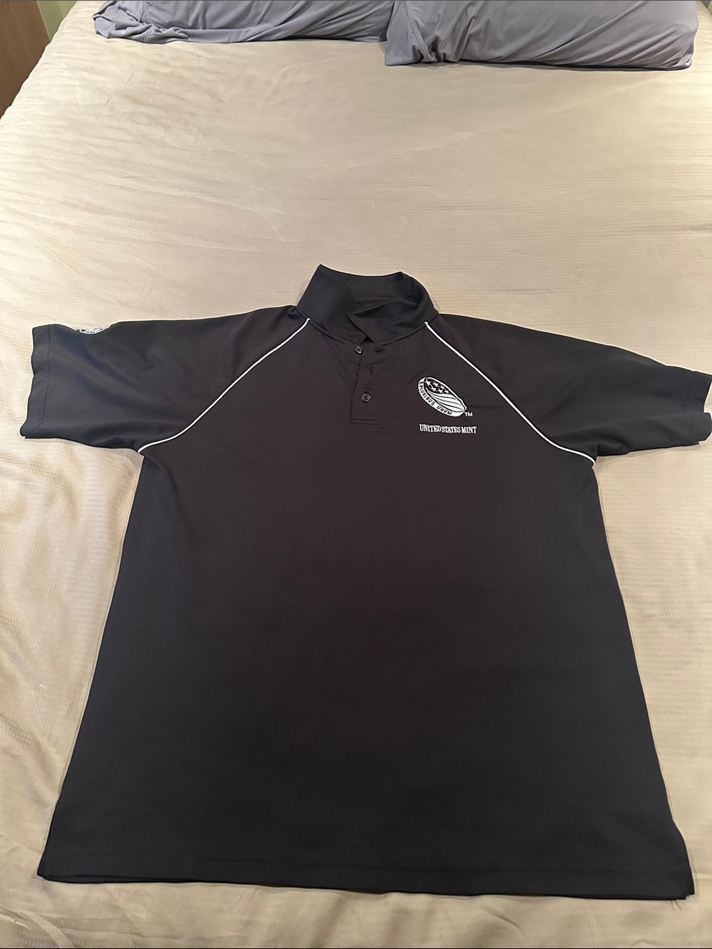 Official United States Mint Golf / Polo shirt - size large